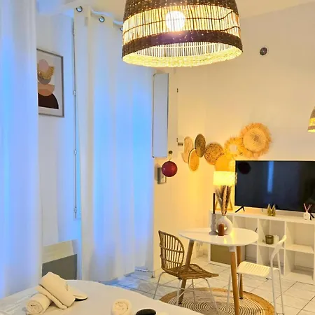 Joli Cocon Intramuros Apartament Awinion